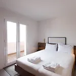 Flh Campo Ourique With View 아파트